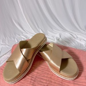 Vince Camino sandal, copper, crisscross, size 7.5